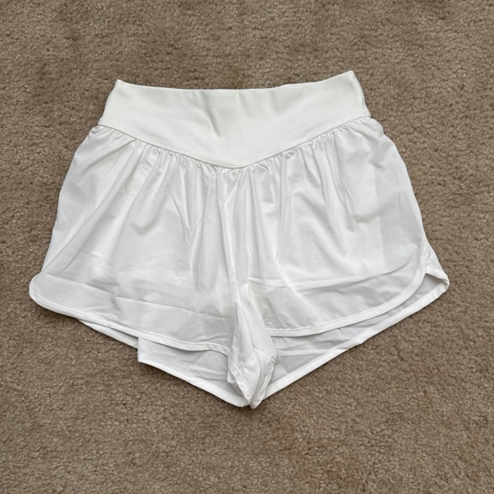 Aerie White Athletic Shorts with Elastic Waistband